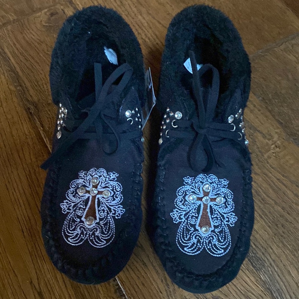 Mountain West slippers. Size 8